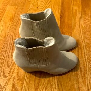 Light tan Suede ankle booties size 6 "Saks Fifth avenue" brand.